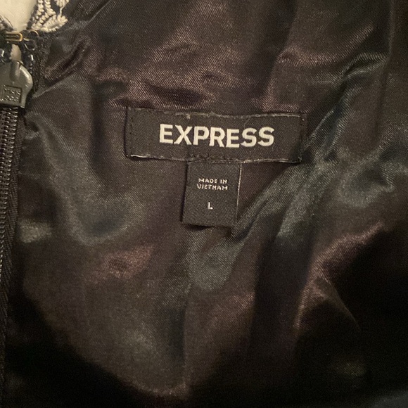 EXPRESS ROMPER - Picture 4 of 4